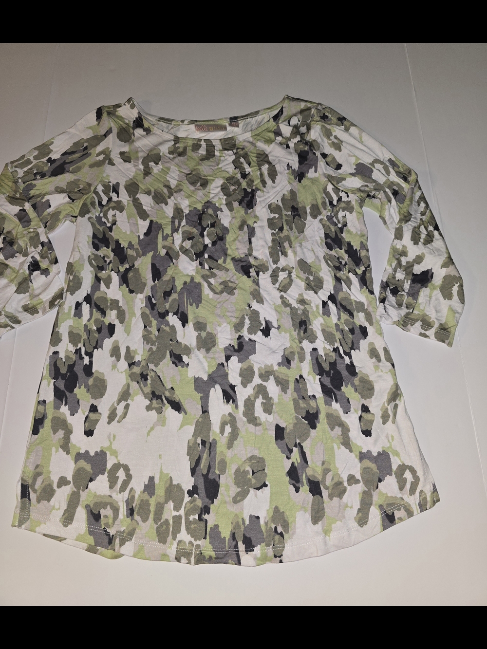 🌿 Belle by Kim Gravel Abstract Animal Print Top | XS | NWOT 🌿